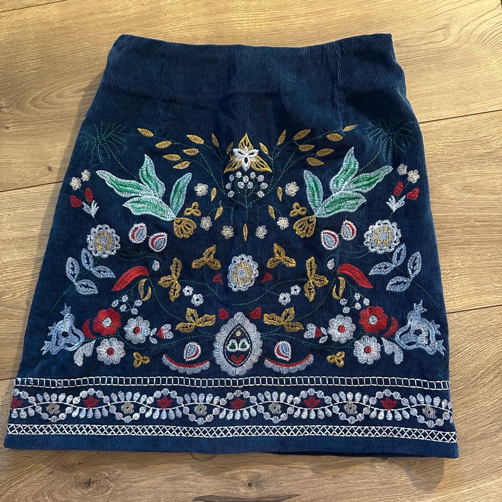 Teal Embroiled mini skirt